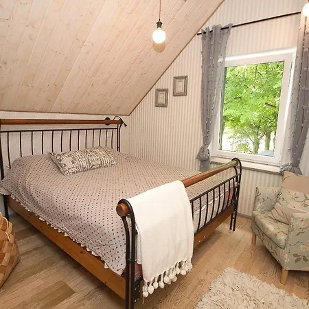 Ingrid Apartament Parnawa